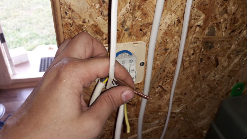 Electrical Outlet Wiring